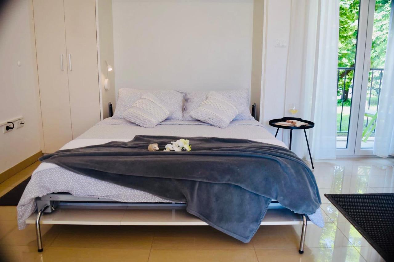 Studio Apartment Stazion With Free Parking パジン エクステリア 写真